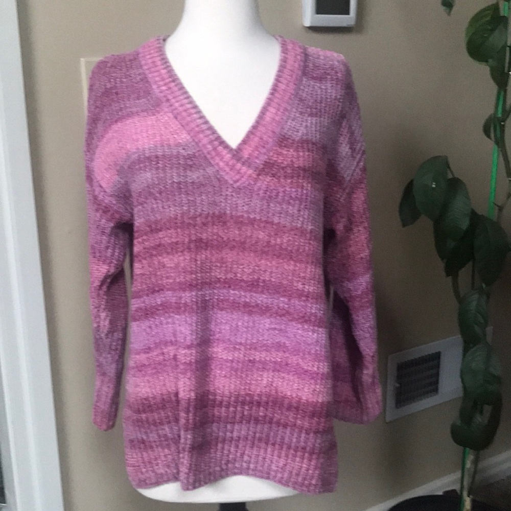 Seven7 Chenille Super Soft, Luxurious V-neck w/Side Slits Pink/Mauve Sweater S